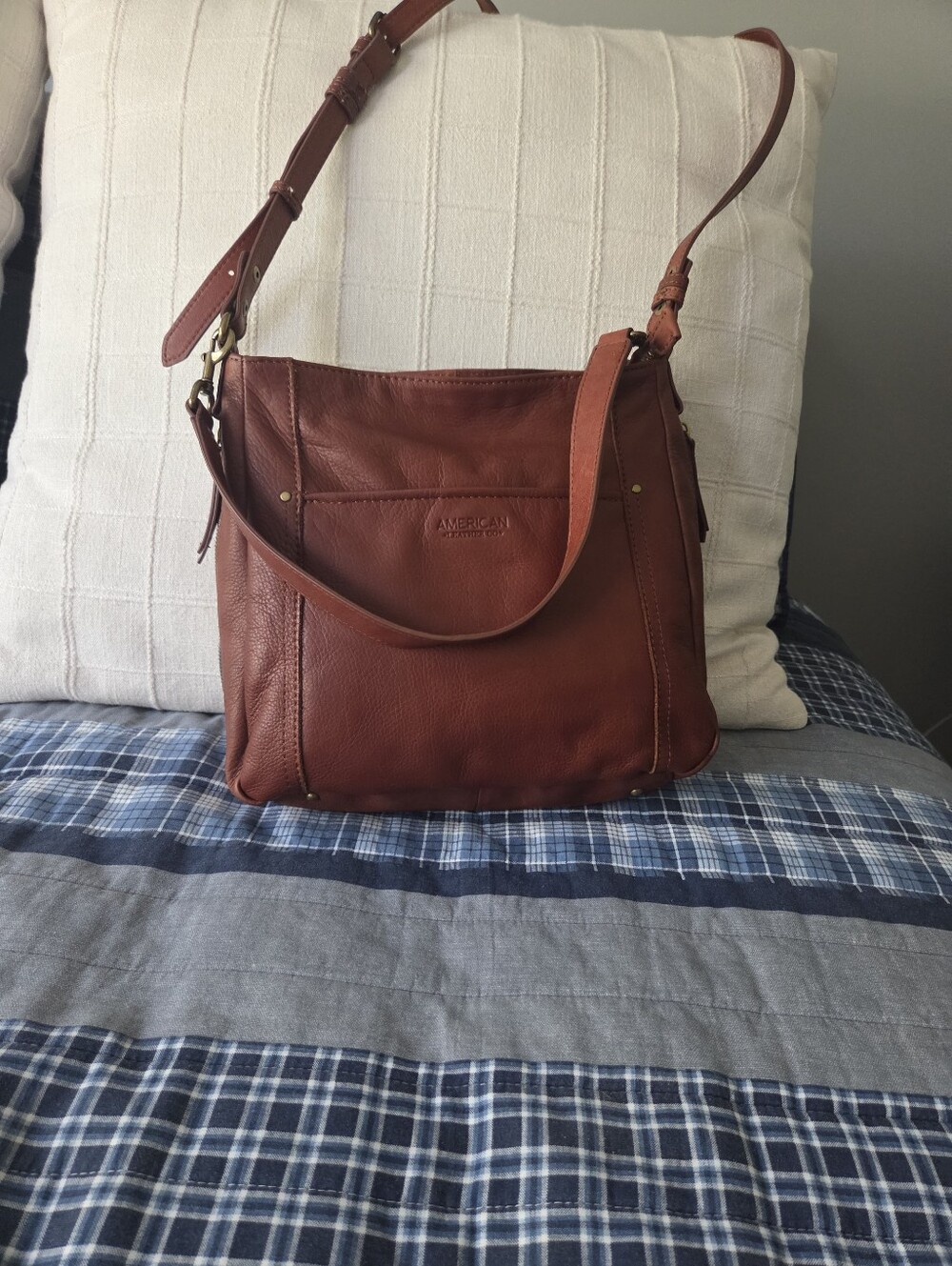 American Leather Shoulder Bag With Wallet - Picture 3 of 5